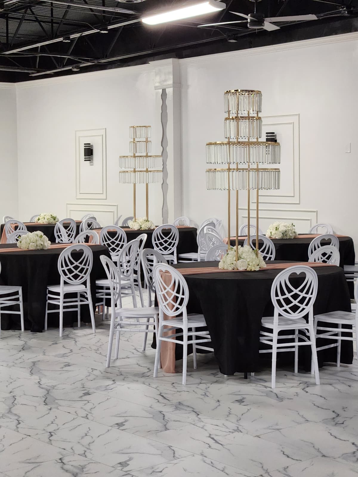 5- Tiered Gold Pedestal Stand With Crystals. - Image 3